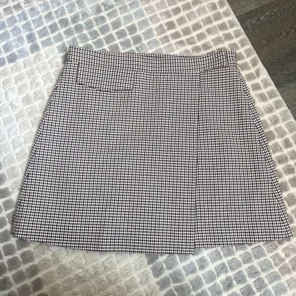Theory - Fremont Plaid / Houndstooth Wrap Mini Skirt - Picture 2 of 9